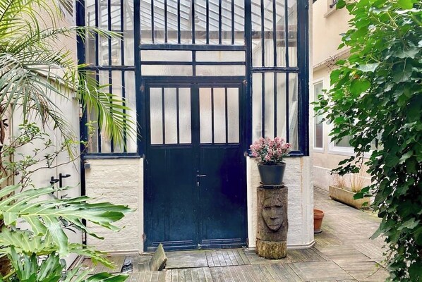 Exterior detail - Marais Picasso • 3BR • A/C • Lift (paris)
