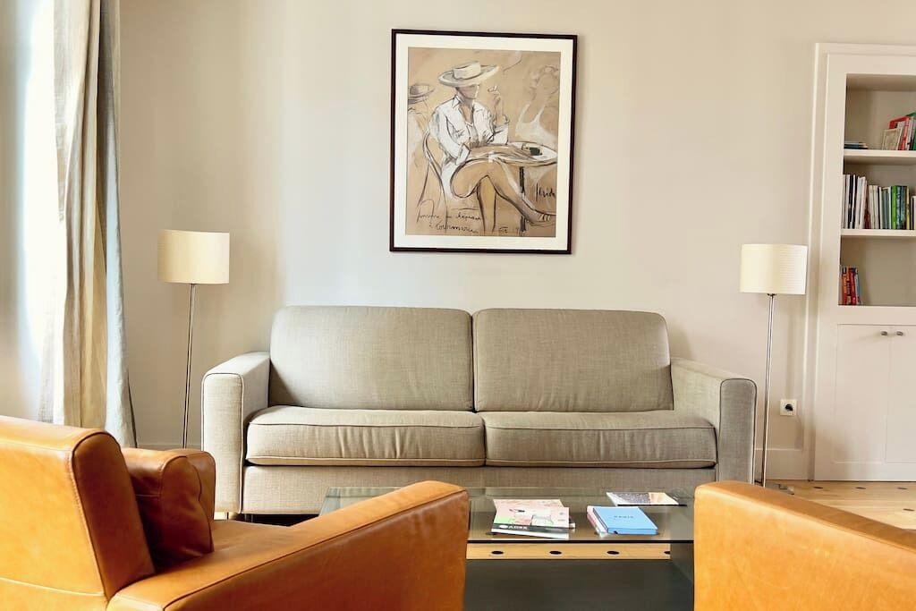 Fernseher, DVD-Player, Arbeitsbereiche