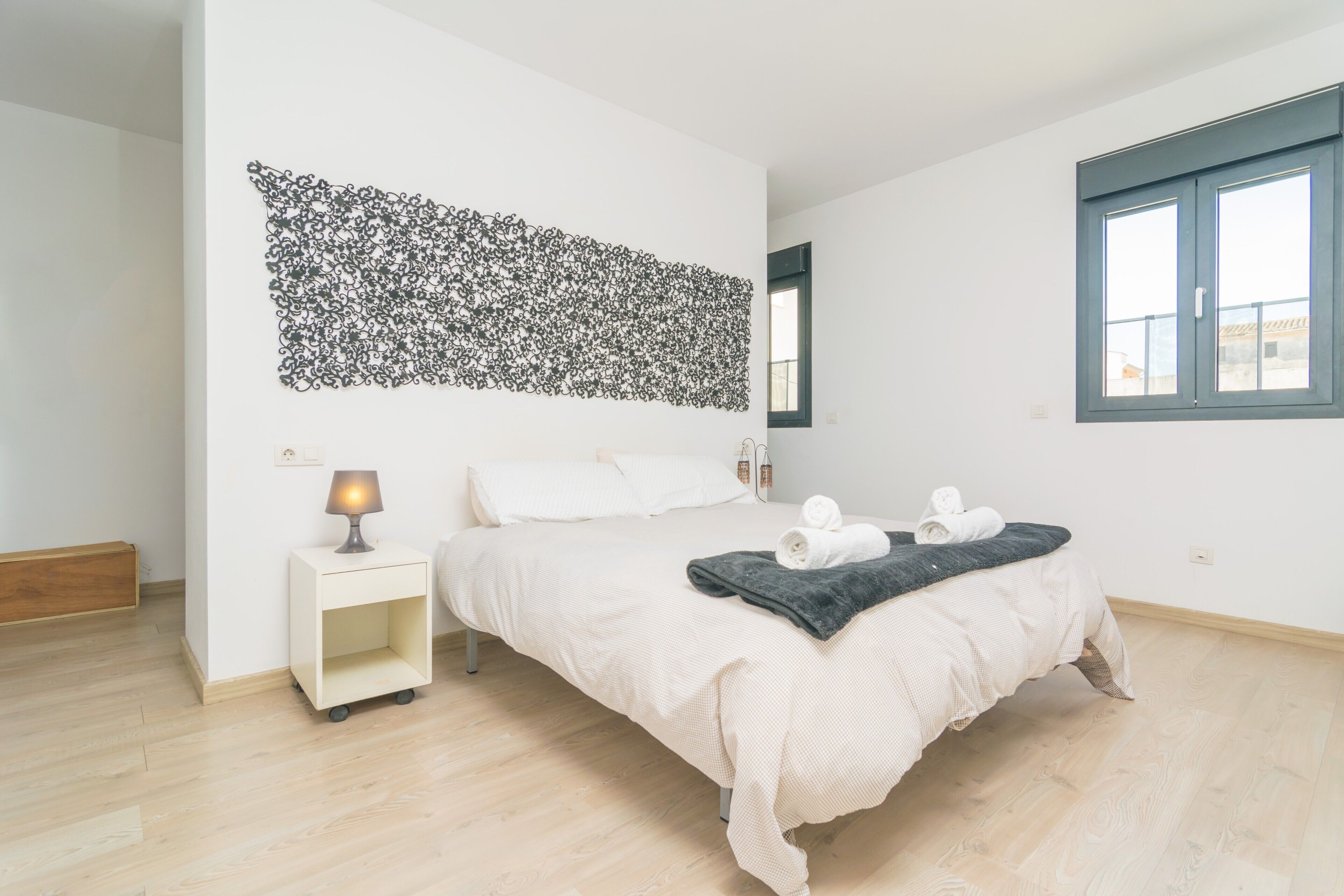 3 chambres, fer et planche à repasser, Wi-Fi gratuit, draps fournis