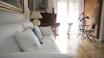 Smart-TV, DVD-Player