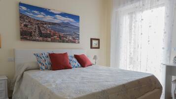 2 camere, una scrivania, ferro/asse da stiro, Wi-Fi