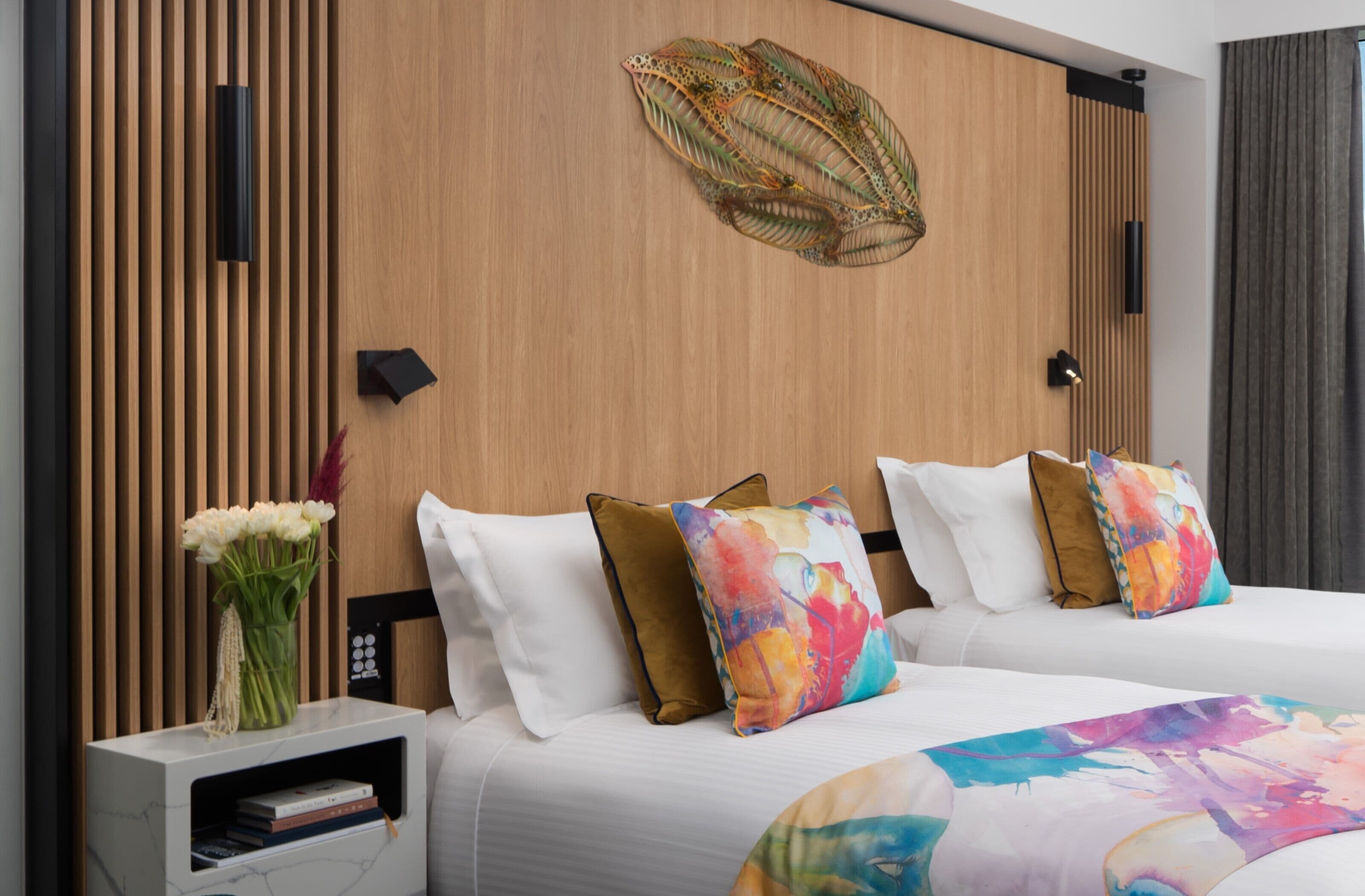Bailey Suite | In-room safe, desk, blackout drapes, soundproofing
