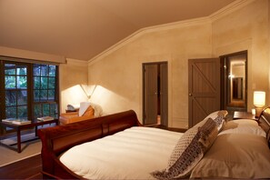 Luxury-Haus, 3 Schlafzimmer, Gartenblick | 3 Schlafzimmer, Bügeleisen/Bügelbrett, Babybetten, Bettwäsche