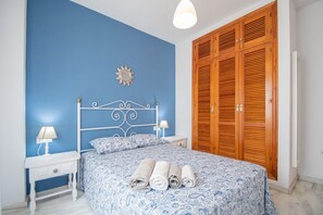 2 bedrooms, WiFi, bed sheets