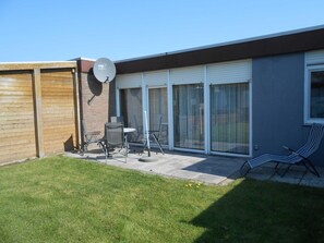 Unclassified image, 4 of 8, button