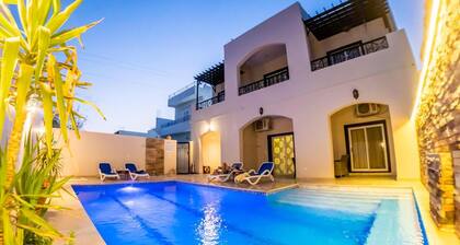 Royal Home Villa Apartment