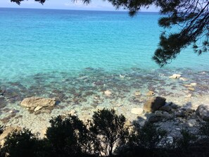 Sun loungers, beach towels - Stone villa with sea view, 4-6 persons, quiet location (Kriopigi)