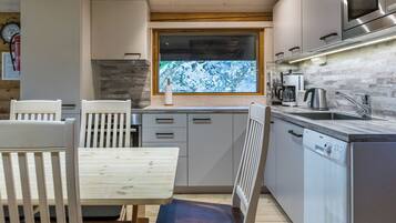 Fridge, microwave, dishwasher, high chair