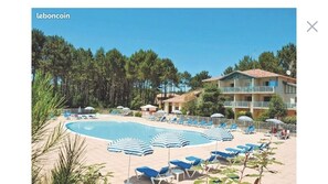 Utomhuspool och uppvärmd pool