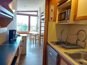 Fridge, microwave, dishwasher