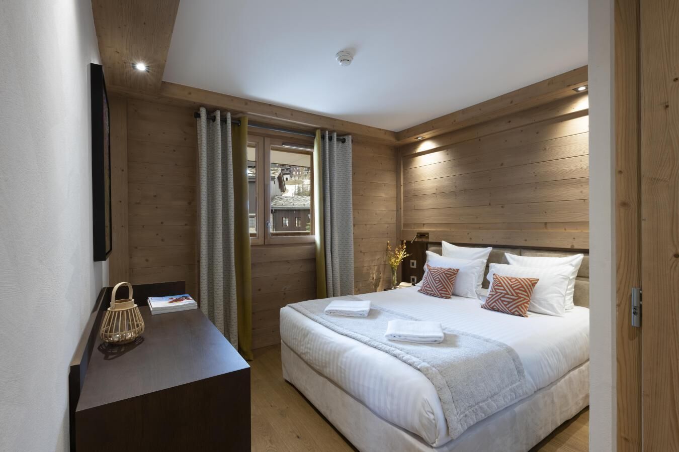 4 habitaciones, wifi gratis y ropa de cama 