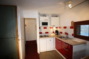 Fridge, oven, dishwasher - 20m from resort center, 1st floor, balcony, tv, ski locker, 40m², Tignes (Tignes)