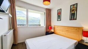 1 bedroom, WiFi, bed sheets