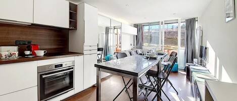 Fridge, microwave, oven, dishwasher