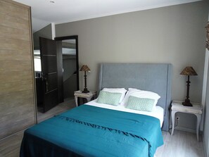 5 slaapkamers, een kluis op de kamer, geluiddichte muren