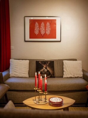Fireplace - 350m from shops, fitness, sauna, hammam, terrace, fireplace or stove, ski locker, 126m², Valloire (Valloire)