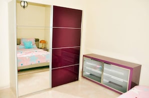 2 bedrooms