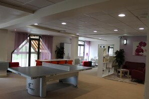 Game room - 50m from ski slopes, swimming pool, terrace, parking, tv, ski locker, 45m², Barèges/La Mongie (La Mongie)