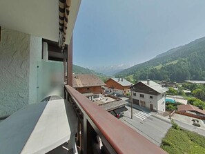 Property grounds - 100m from resort center, 3rd floor, balcony, tv, 26m², Le Grand Bornand (Le Grand-Bornand)