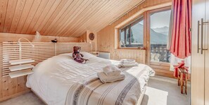 6 bedrooms, WiFi, bed sheets