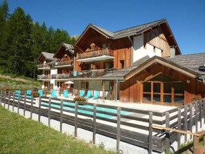 Exterior - 200m from shops, swimming pool, sauna, hammam, terrace, balcony, ski locker, 43m², Les Orres (Les Orres)