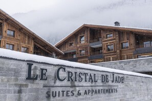 Exterior - Wifi, 50m from ski lifts, fitness, swimming pool, balcony, parking, tv, ski locker, 78m², Chamonix (Chamonix-Mont-Blanc)
