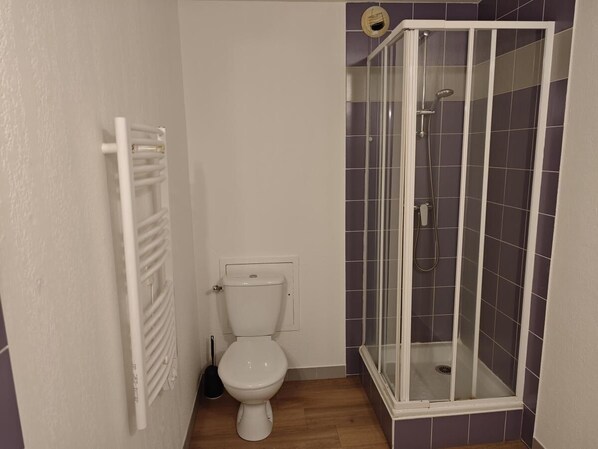 Bathtub - Wifi, fitness, swimming pool, sauna, terrace, balcony, ski locker, 30m², Peyragudes (Germ)