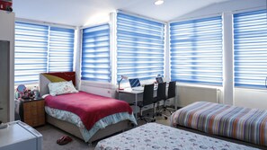 Standard Triple Room, Women only | Desk, free WiFi - Campucity Kiz Ogrenci Yurdu Kadikoy (Istanbul)