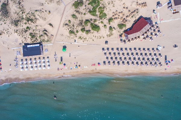 Vlak bij het strand