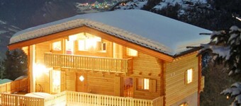 Chalet, a 250m de las pistas de esquí, sauna, terraza, balcón, chimenea o estufa a leña, parking, tv