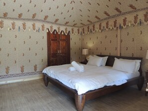 Luxury Royal Tent - Pushkar Vela Resort (Pushkar)