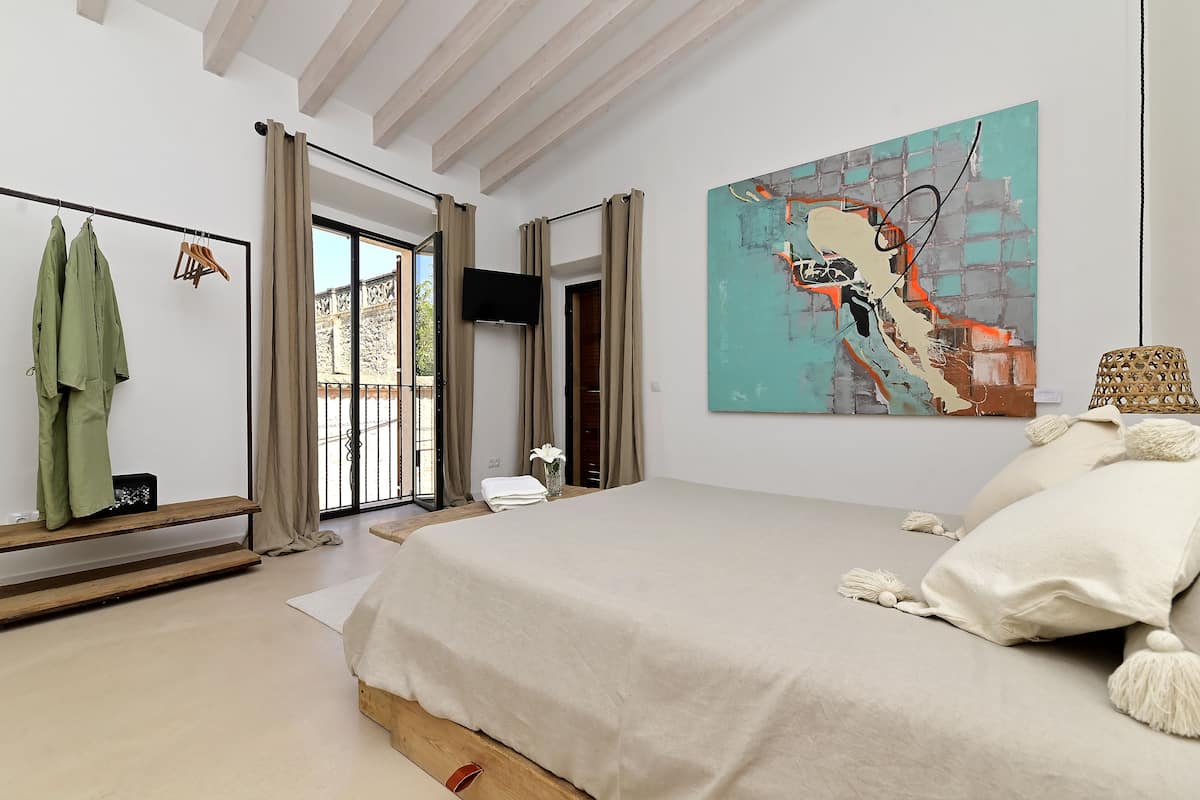 Habitación doble, vista al jardín (4) | Ropa de cama de alta calidad y edredón