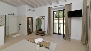 Double Room, Garden View (4)