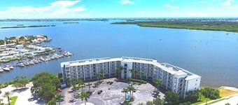 Waterfront Condo overlooks Bay, access to walking trails &  minutes to beaches