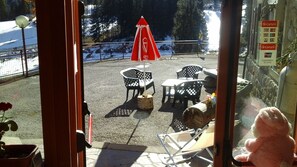 Terrace/patio - Hotel Pradibosco Agrituristico (Prato Carnico)