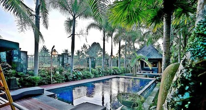 Dukuh Sebatu Resort & Villa