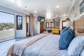 11 dormitorios, tabla de planchar con plancha, wifi y ropa de cama