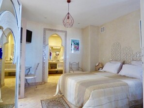 2 chambres, fer et planche à repasser, Wi-Fi, literie fournie