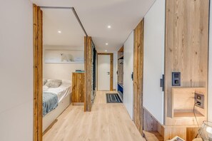 WiFi, bed sheets - 10m from ski slopes, 2nd floor, balcony, tv, ski locker, 28m², Tignes (Tignes)