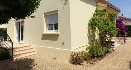 VILLA AVEC JARDIN PROCHE DES PLAGES
