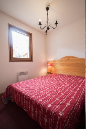 2 Schlafzimmer, kostenloses Internet, Bettwäsche