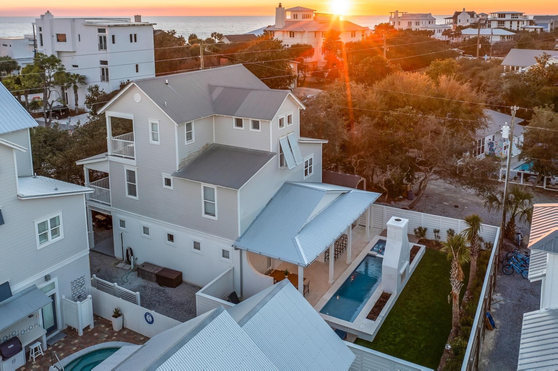 Book Now for Fall! Gulf Views! Private Heated Pool! Golf Cart! Steps from the Beach!
