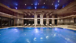 Indoor pool, a heated pool - Wifi, 200m from shops, fitness, swimming pool, sauna, hammam, balcony, parking, tv, ski locker, 75m² (Samoëns)
