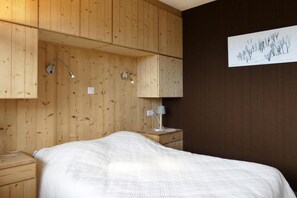 1 bedroom, WiFi, bed sheets - 150m from ski slopes, 1st floor, view valley, balcony, ski locker, 23m², Méribel-Mottaret (Méribel - Les Allues)