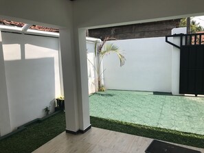 Property entrance - Aiden Court (Negombo)