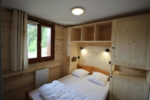 4 bedrooms - 100m from ski slopes, 2nd floor, view mountain, balcony, tv, ski locker, 90m², Valfréjus (Valfréjus)