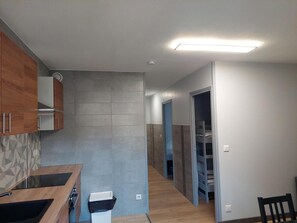 Refrigerador, microondas y lavavajillas 