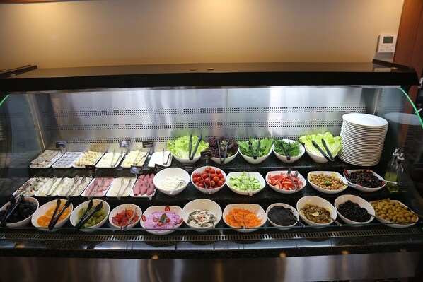 Breakfast buffet - Four Seven Hotel (Istanbul)