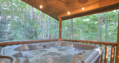 Apple Blossom - Secluded Cabin Getaway with Hot Tub, Kitchen, and Fireplace