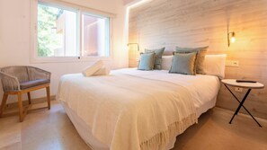 4 間睡房、熨斗/熨衫板、上網、床單